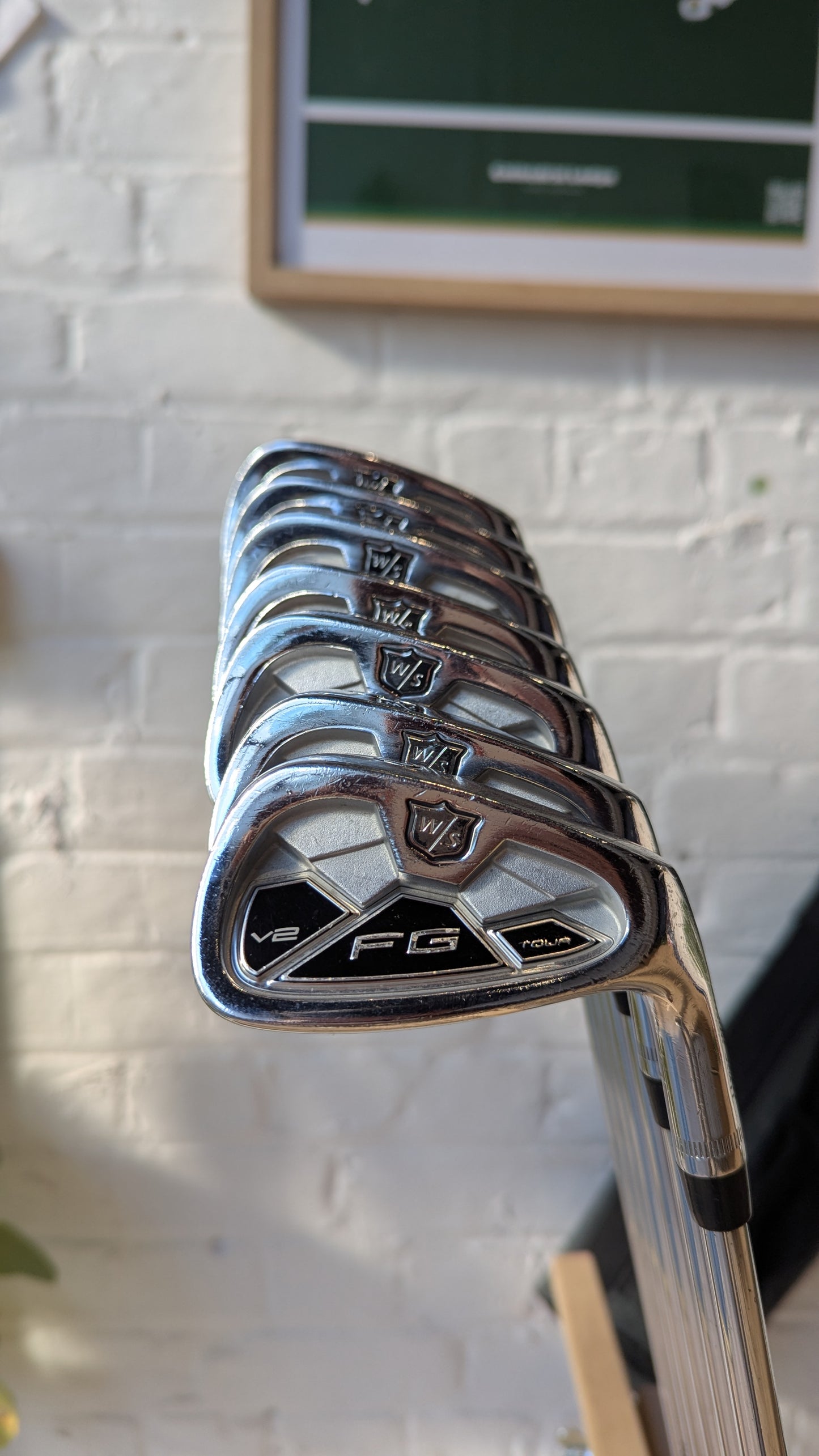 Wilson Staff FG Tour V2 4-PW Iron Set